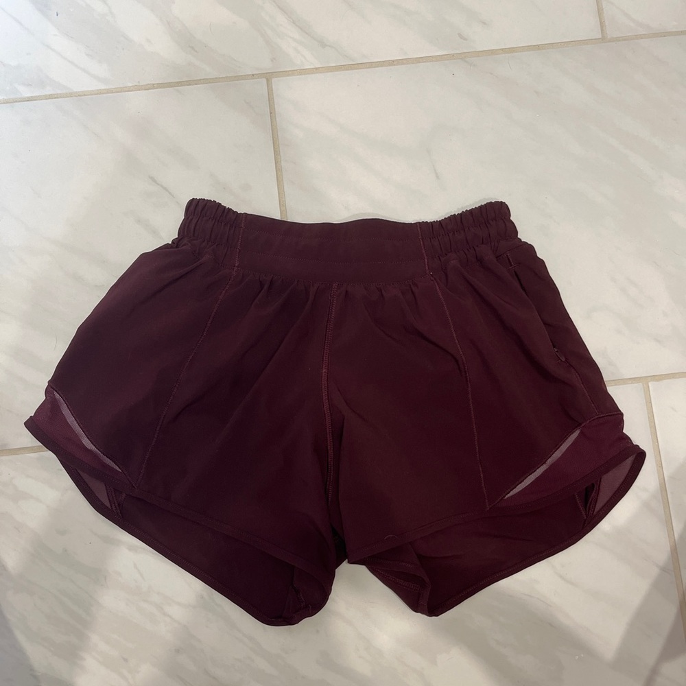 Lululemon Hotty Hot Shorts II *Long 4”